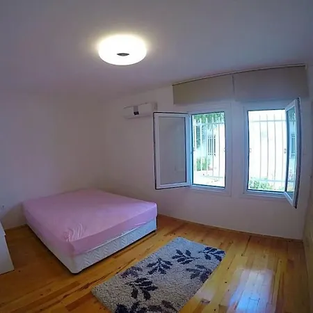 Siteye Ozel Havuz Ve Plajli Apart - Stella Maris Apartment